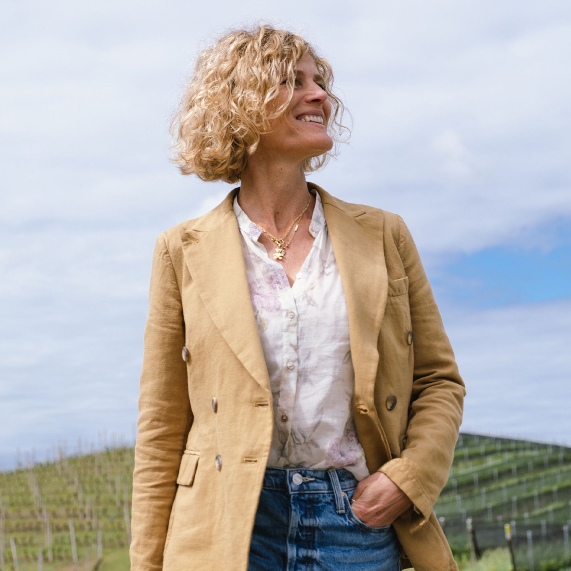 The story of Ceretto is the story of the family's love for the region of Langhe. This devotion guides all their choices: in the vineyards they cultivate, to the cellars where their wines are raised and matured. In the bucolic countryside where they live, in the hills where they walk with their children on sunny winter days. - Kent Street Cellars