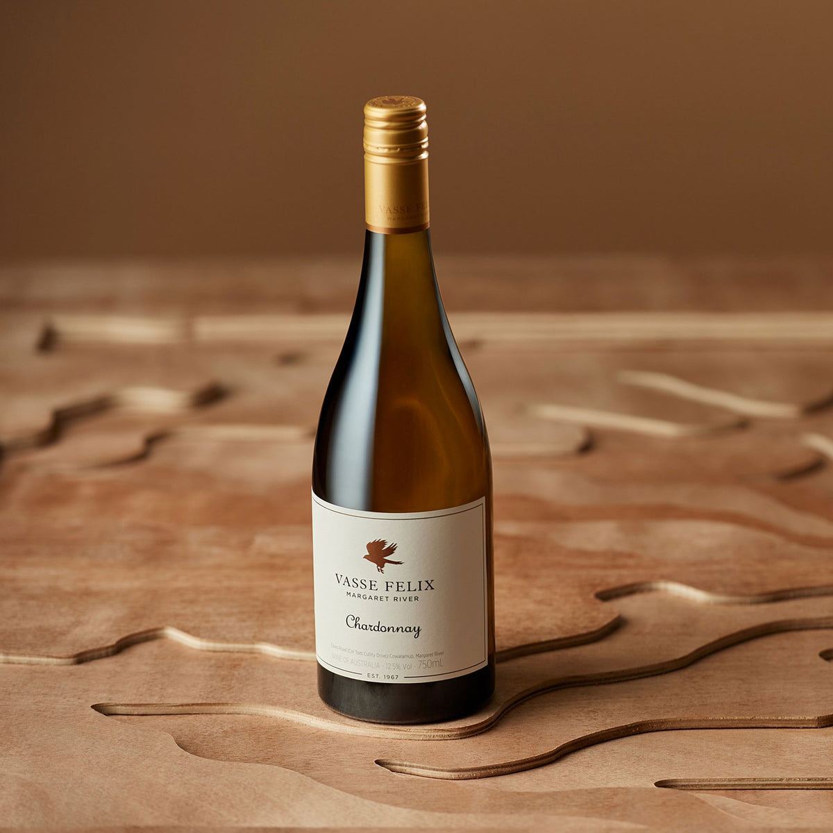 Only Premier Cru Chardonnay sections were selected which included predominately their prized Gingin clone and to approximately 16% Bernard clones 95, 96 and 76. Resulting in a sumptuous palate, rich core framed by a delicate dry structure, and bright acidity. Silken texture envelops the taste buds, revealing complex flavours of purified lemon, ginger, custard and delicate peach.
- Kent Street Cellars