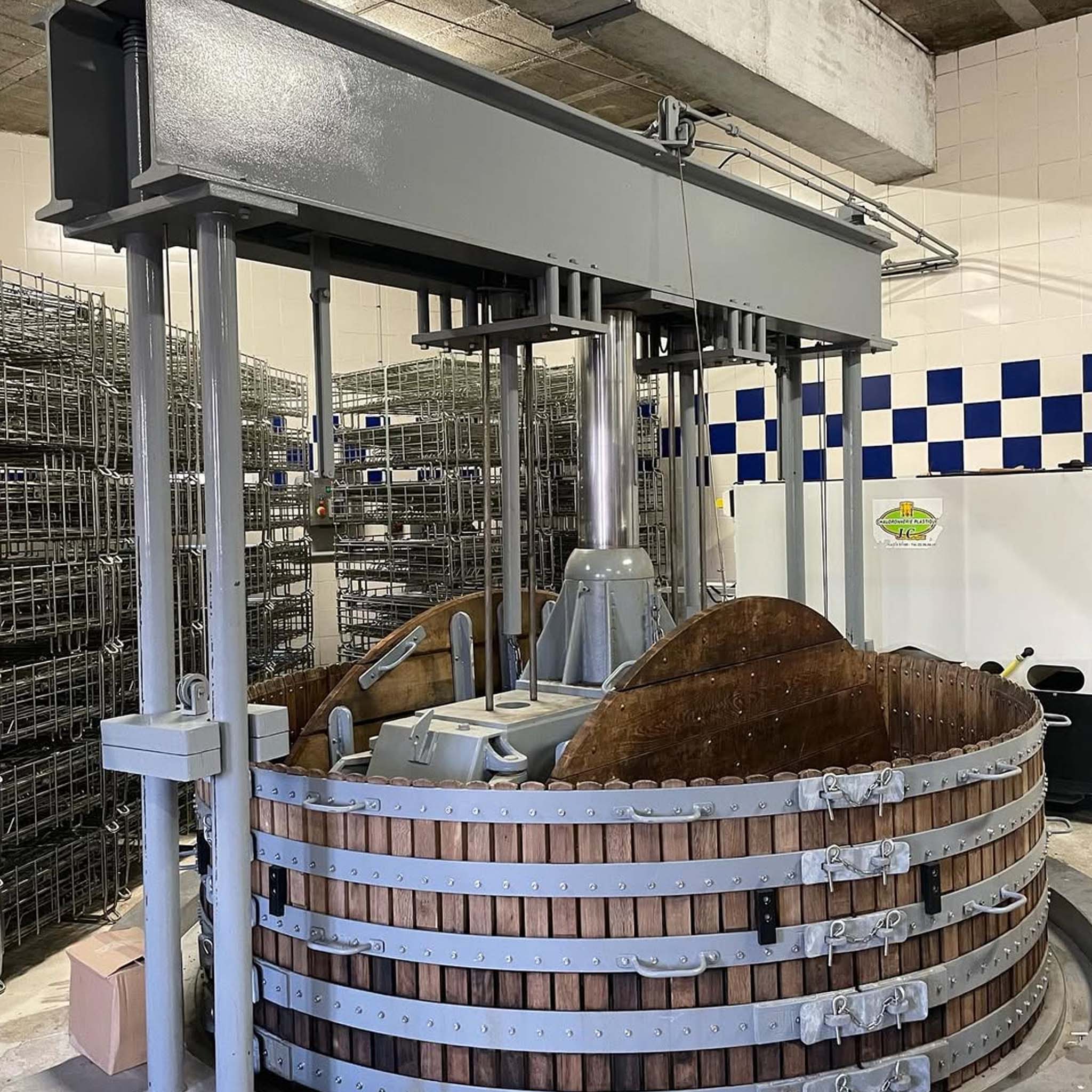 Domaine Moreau-Naudet Chablis 1er Cru Forêts 2023 1.5L