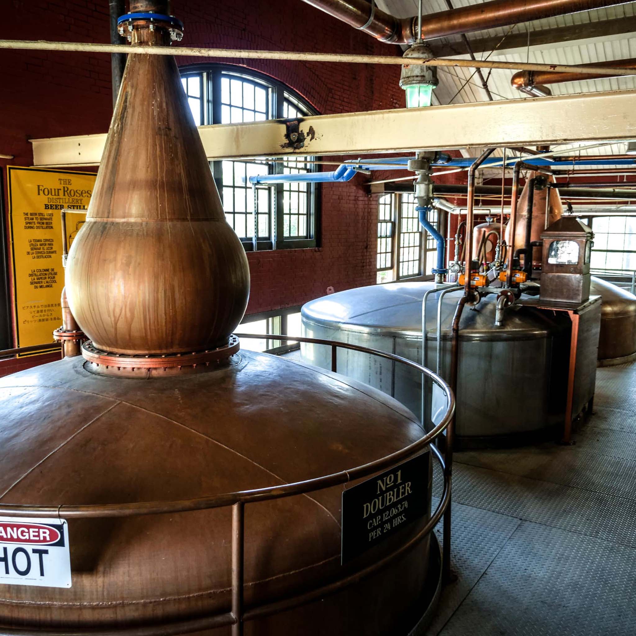Four Roses Small Batch Barrel Strength Limited Edition 2025 Kentucky Straight Bourbon Whiskey 700ml