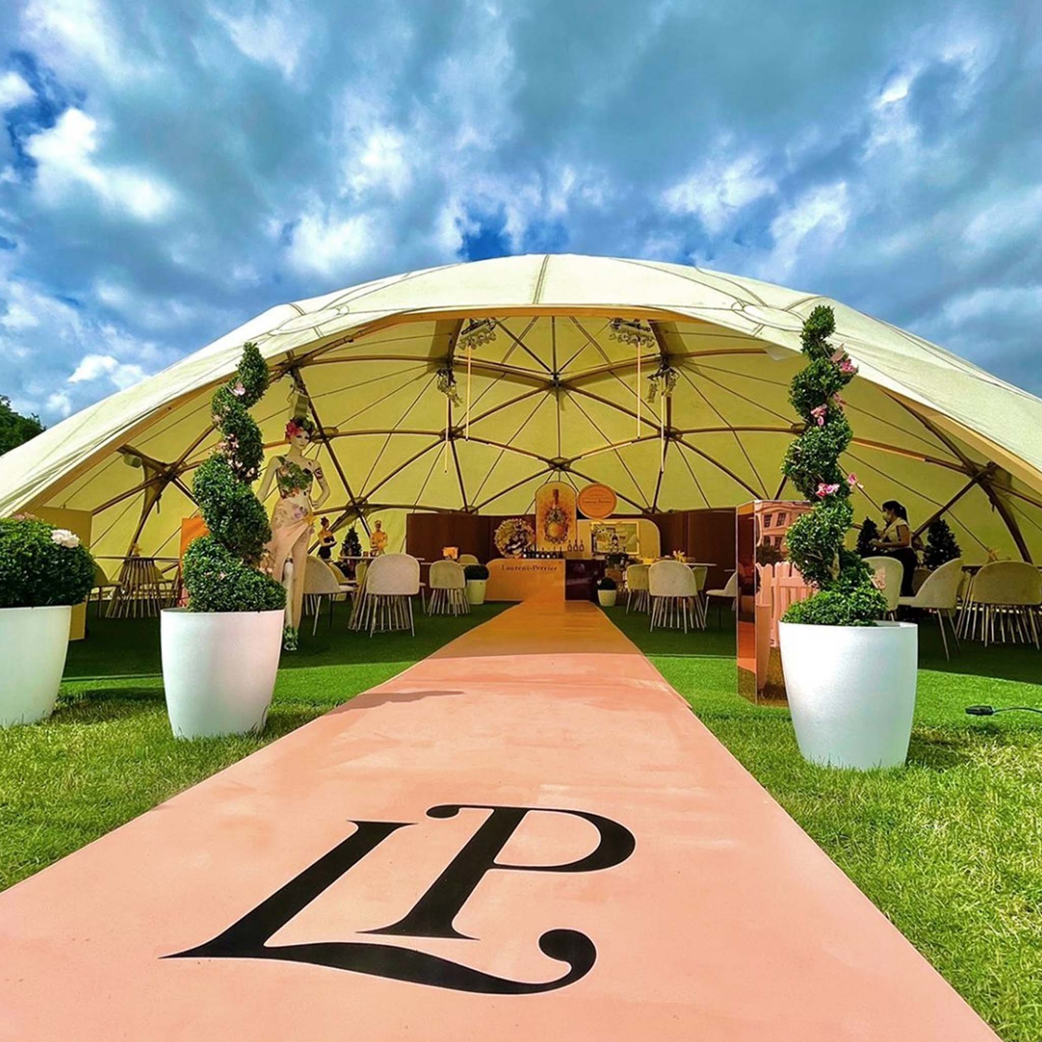 Laurent-Perrier La Cuvée Brut NV (Gift Boxed)