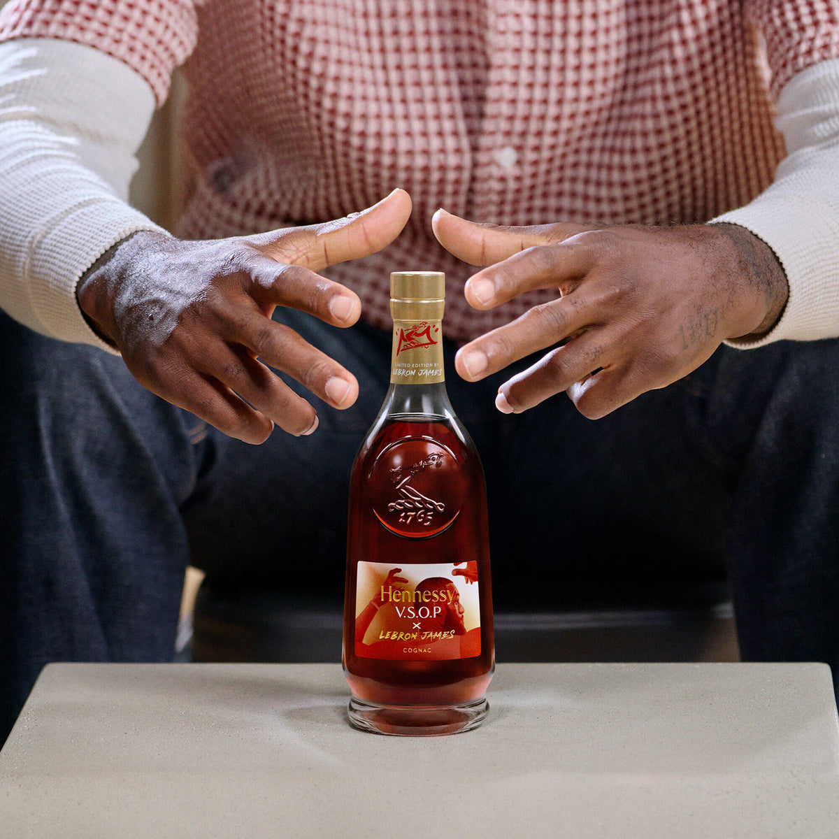 Hennessy V.S.O.P Cognac 2025 LeBron James Limited Edition 700ml