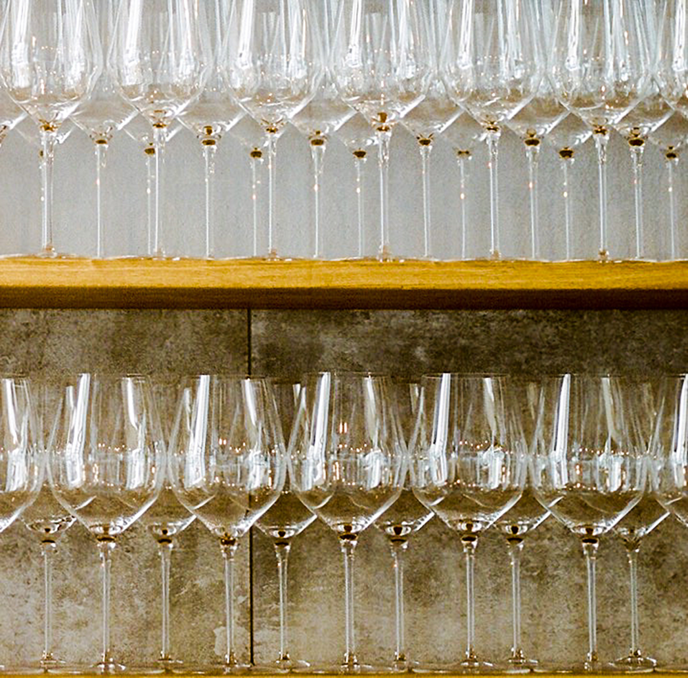 MARKTHOMAS No2100 Double Bend White Wine Glass (6 Pack) - Kent Street Cellars
