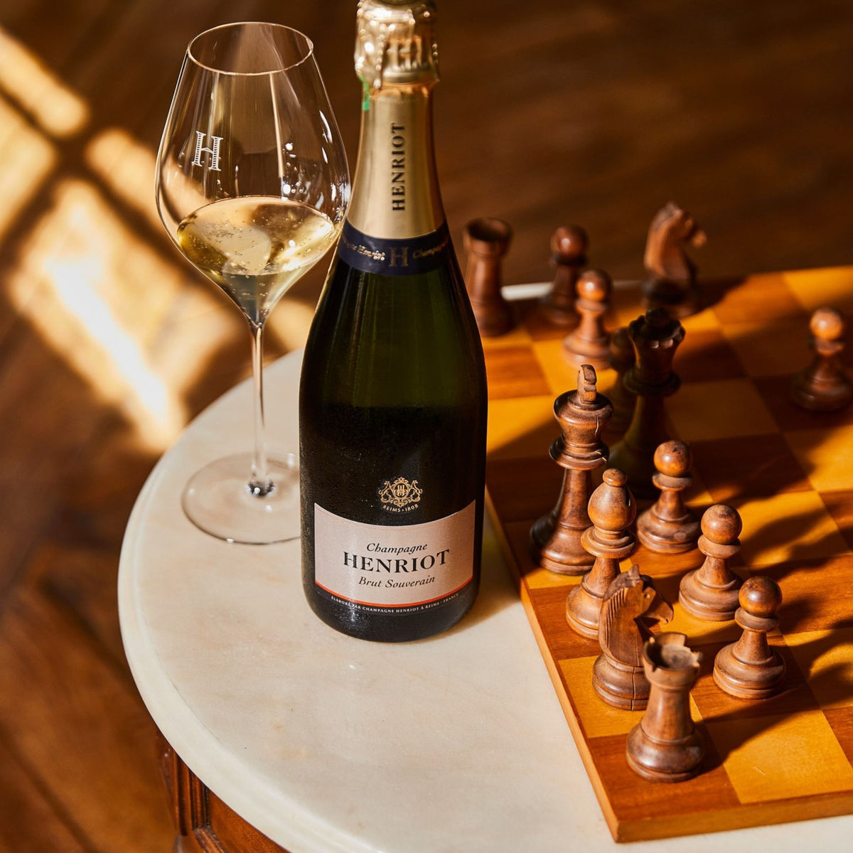 Souverain NV has fine and subtly toasty with some crystalline citrus fruit and pastry notes, as well as a touch of aniseed. - Kent Street Cellars