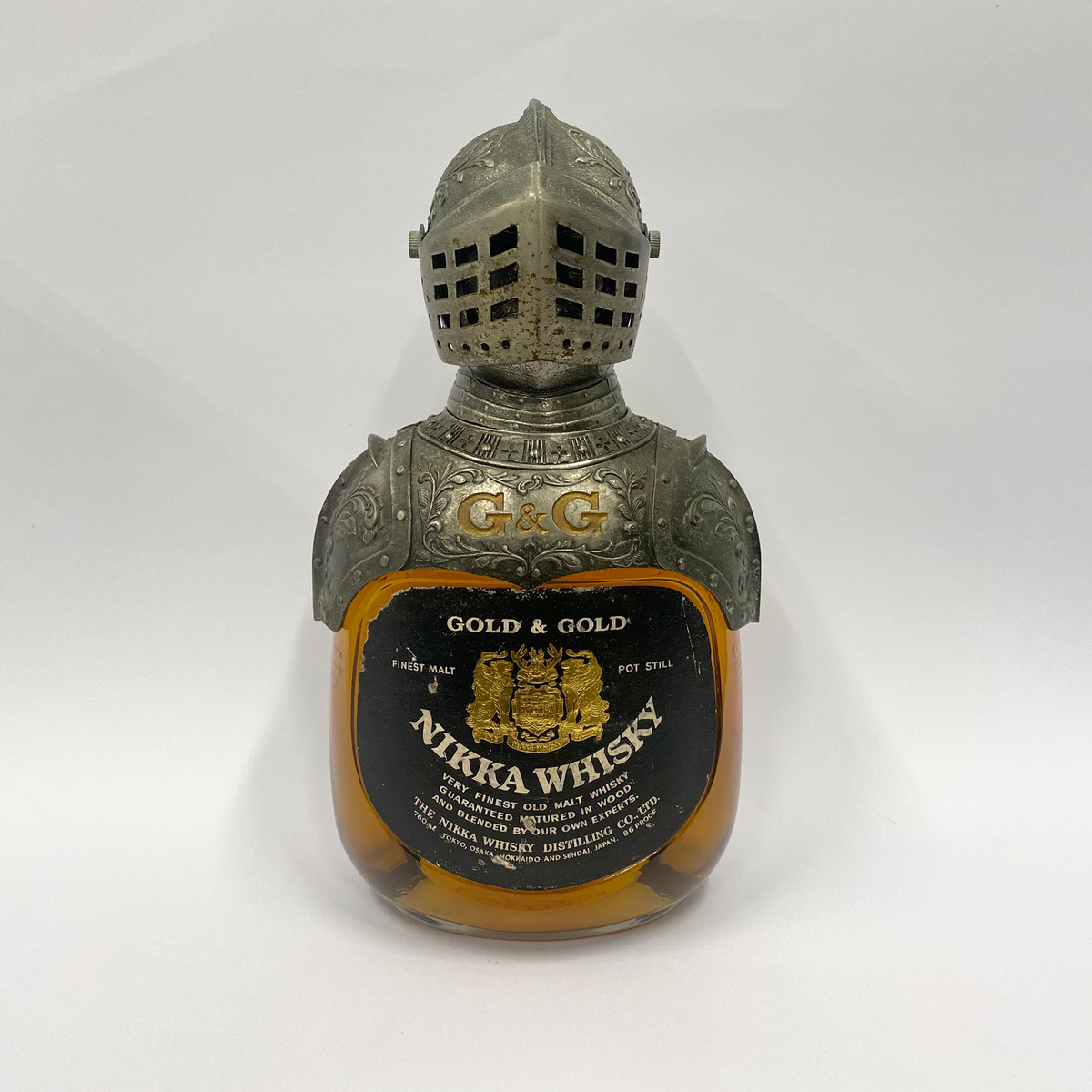 Nikka Gold & Gold Knight Ornament Blended Japanese Whisky 700ml
