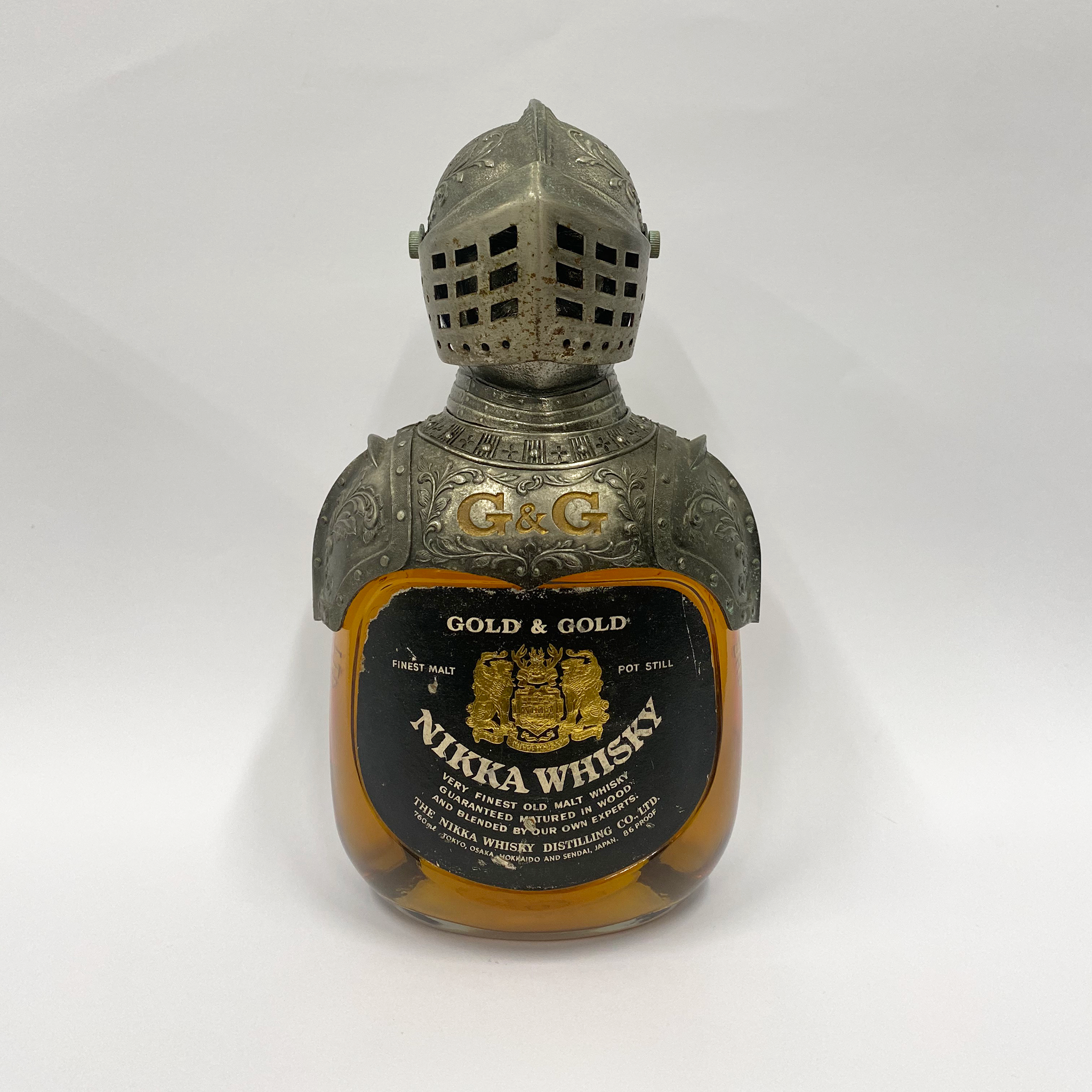 Nikka Gold & Gold Knight Ornament Blended Japanese Whisky 700ml