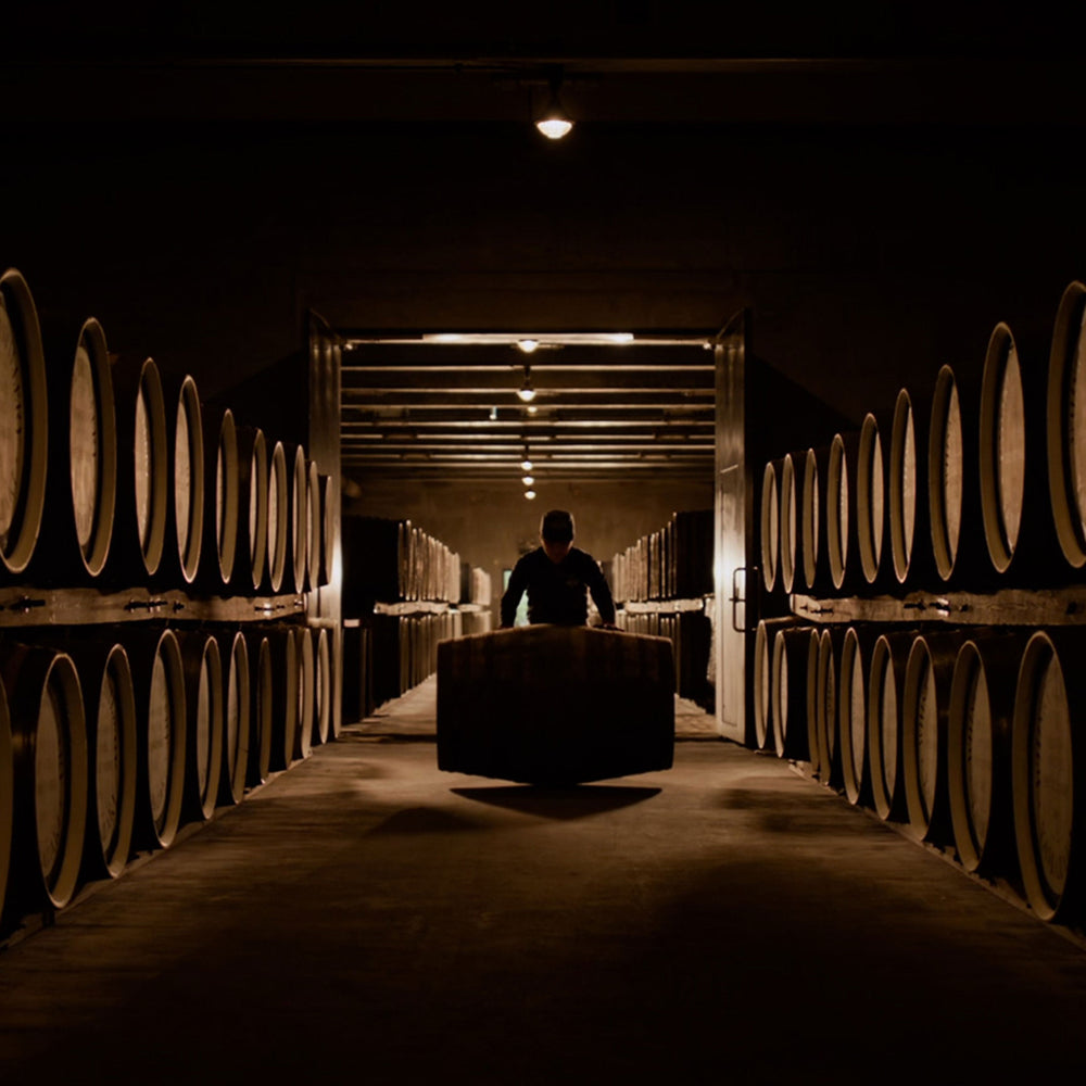 Yamazaki 18 Year Old Mizunara Oak Cask Single Malt Japanese Whisky 700ml