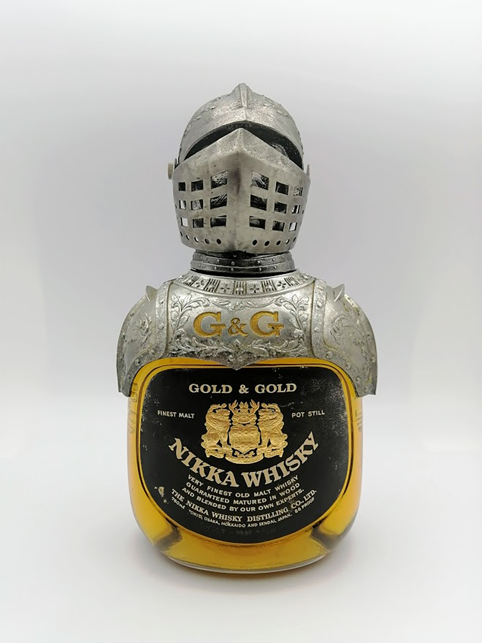 Nikka Gold & Gold Samurai Knight Ornament Blended Japanese Whisky 700ml (Scuffed)