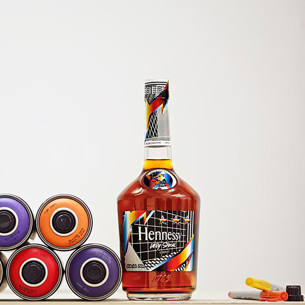 Hennessy V.S Pantone Edition